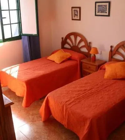 Apartamento La Caleta Sleeps 6 Wifi Famara