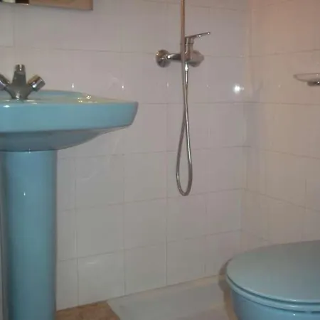 Apartamento La Caleta Sleeps 6 Wifi