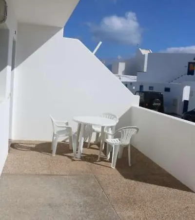 La Caleta Sleeps 6 Wifi Famara